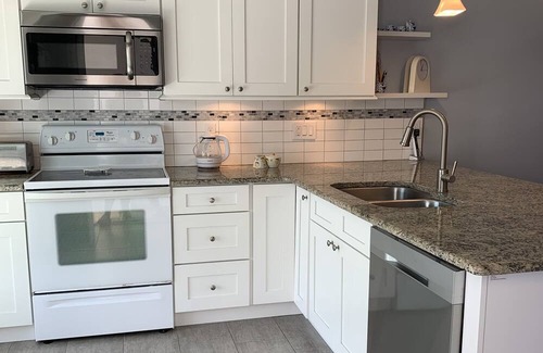 Capri Isle Casa | Charming townhome condo in a quiet Isle of Capri community.
