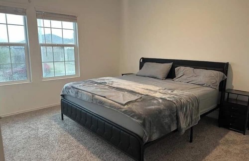 Leander Apartamento | Modern, 1 BR private suite with kitchen
