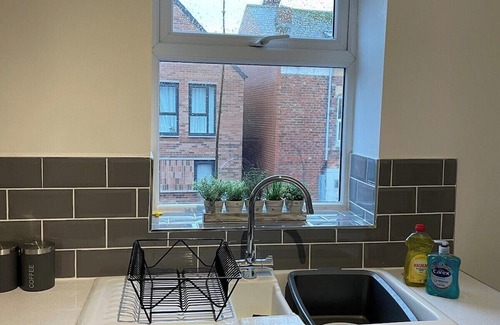 Gateshead Apartamento | Saltwell Rd - 4 Bdrm 5 beds Great for contractors