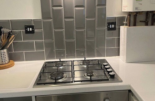 Gateshead Apartamento | Saltwell Rd - 4 Bdrm 5 beds Great for contractors
