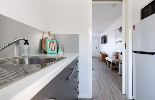 Riverside Apartamento | Cute and Cosy Studio with Parking & WiFi