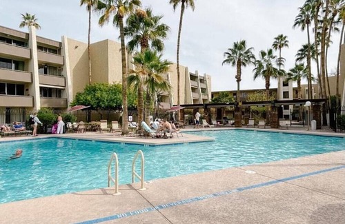 Entertainment District Apartamento | Mariposa at the Maya: Tulum Inspired Condo in the Heart of Old Town Scottsdale