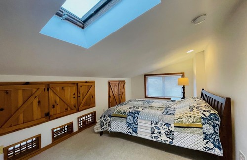 Campbell Otro | Immerse yourself in the beauty of The Lofthouse.