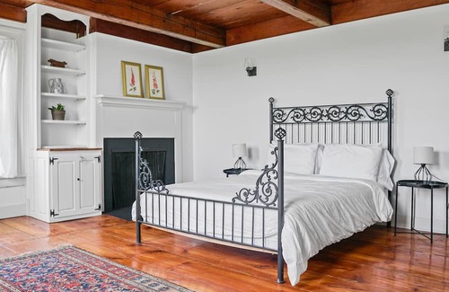 Kerhonkson Casa | Historic property with modern fixtures, alfresco dining, & views - dog-friendly