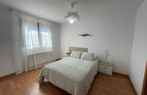 Monfarracinos Apartamento | Apartamento Nuevo y Moderno, Ideal Para Parejas o Familias