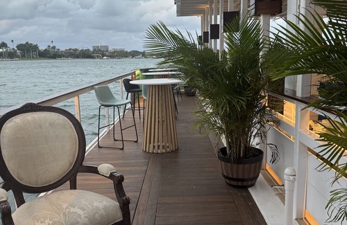 Downtown Miami Alquiler De Eote | Luxury 150 ppl Party Yacht