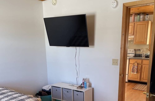 Watertown Apartamento | Watch the eclipse from your own yard! Apartment 10 minuets from Thompson Park!