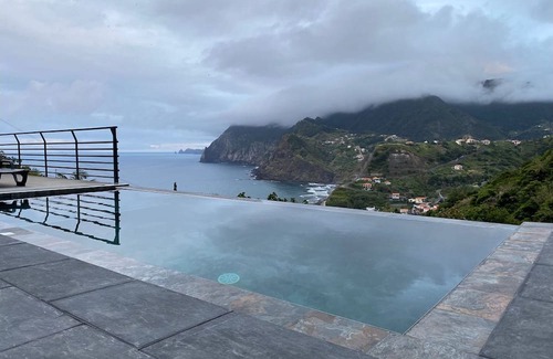 Porto da Cruz Casa | Penha D'Águia Villa by LovelyStay