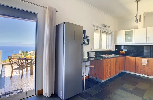 Arco da Calheta Casa | Villa Palmera by LovelyStay