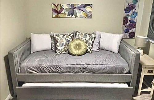 Westcliffe Casa | Right downtown, for family or traveling friends. Patio, grill and dogs allowed!