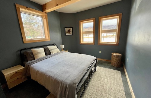 Bristol Chalet De Esquí | All-season mountain escape