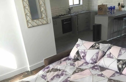 Sebastopol Apartamento | The Little House