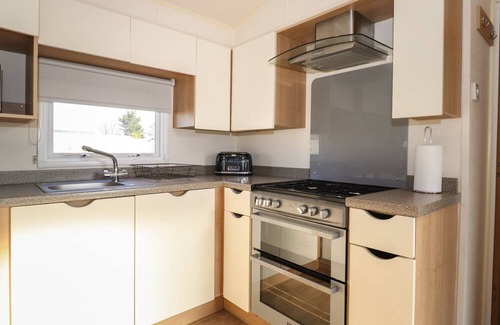 Maryport Cabaña | FLOSH CARAVAN, pet friendly, character holiday cottage in Aspatria