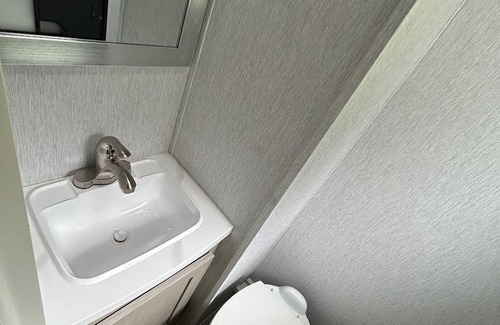 Frailes Casa | secure place no much noise 25 min from the air port, private community