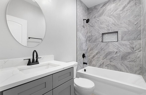 Grand Boulevard Condominio | Luxe living awaits in our newly built condo in the artsy Bronzeville district