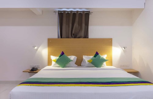 Hadapsar Hotel | Treebo Savali Inn Executive, Amanora