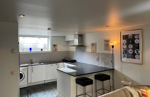 Ullern Apartamento | Discover a Unique and Stylish Fully Furnished Apartment in a Prime Location