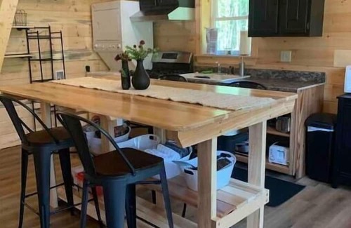 Palmyra Cabina | Simple cabin with ample parking