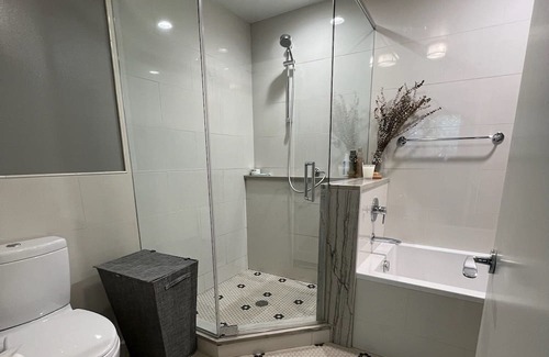 Boerum Hill Casa | Luxury Duplex in Cobble Hill Townhome w/ Private Garden
