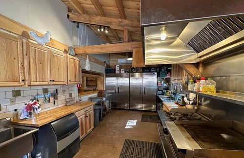Coarsegold Casa | Modern Barn Retreat near Yosemite on a working cattle ranch. Pet Friendly.