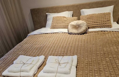 Lisse City Center Apartamento | Homerez - Beautiful apartement for 2 ppl. with terrace at Lisse