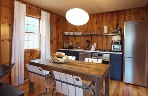 Dennis Port Cabaña | New in June! Small Dog Friendly, Linens Included