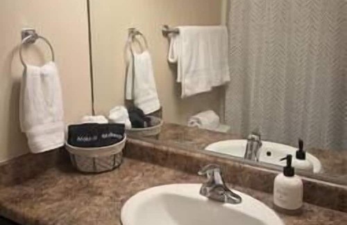 Mesquite Condominio | Cozy Springs, Comfortable 2 Bedroom Condo