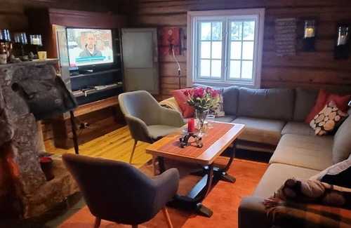 Flesberg Cabina | Moderne, lun og koselig tømmerhytte på Blefjell