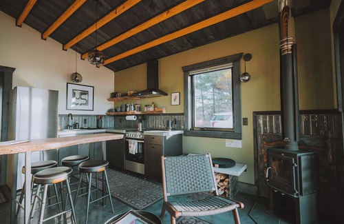 Ironton Cabina | The Iron Owl | Ironton Island