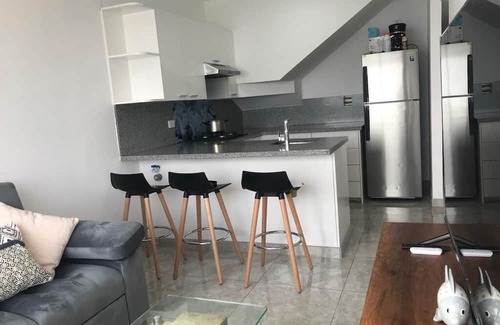 Magdalena del Mar Apartamento | Albano Accommodation: Apartment With sea View & Pool Near Miraflores & Airport