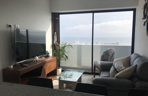 Magdalena del Mar Apartamento | Albano Accommodation: Apartment With sea View & Pool Near Miraflores & Airport