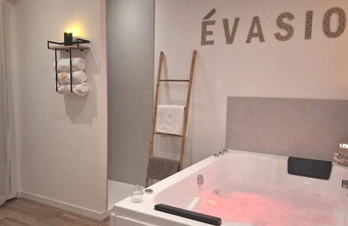 Civray-de-Touraine Apartamento | Vrbo Property