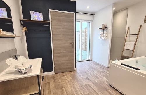 Civray-de-Touraine Apartamento | Vrbo Property