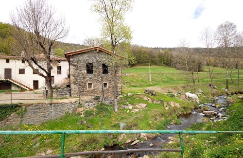 Llanars Casa | Holiday Home 'El Molí De Can Culí' with Mountain View, Private Terrace and Wi-Fi