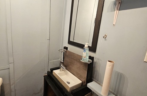 Bucks Apartamento | TinyHome for One in a Quiet, Rural Setting near Mobile and Atmore