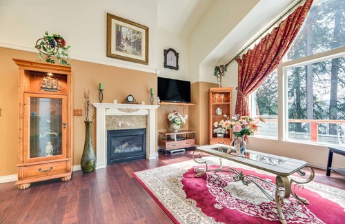 McKenna Casa | Incredible Home w/ Hot Tub, Bar & Clear Lake View!