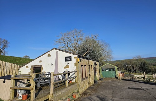 Colne Cabina | Whitemoor View Lodge, Secluded area with amazing views and hot tub