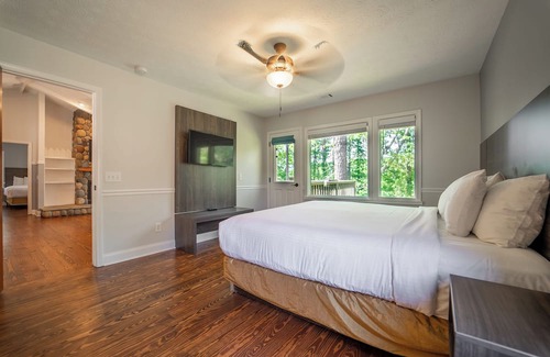 Buford Cabina | Lake Houses at Lanier Islands Resort