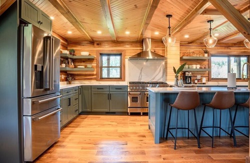Carbon Hill Cabina | Hocking Hills Hidden Falls Lodge