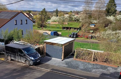 Ethe Apartamento | Homerez - Studio for 4 ppl. with swimming-pool, jacuzzi and garden at Virton
