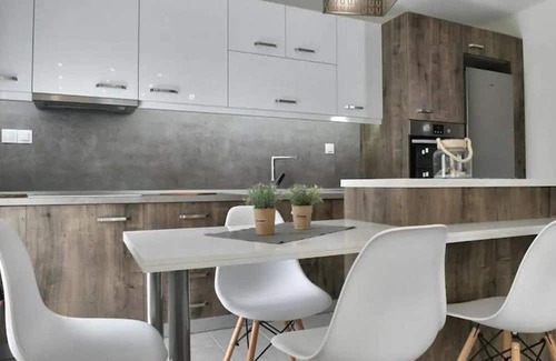 Nea Propontida Complejo | Crystallia SeaSide Maisonette by RentlsPro