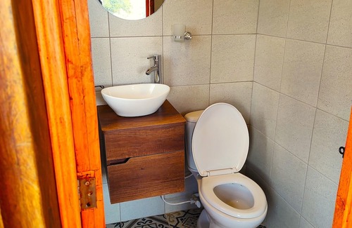 Tunja Cabina | Cabaña a Orilla del Lago de Tota, Parqueadero Privado, Playa Privada,mascotas si