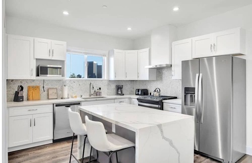 Historic Filipinotown Casa | Newly built luxury condo near Downtown&Hollywood