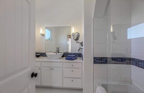 Soquel Casa | Serene home away from home.