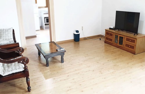 Chungju Casa | Bonggoal Pension