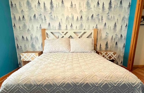 Logan Casa | The Willow Entire home in Claflin, Kansas, United States