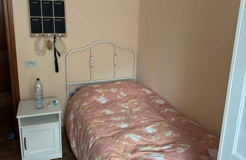 Valdisotto Apartamento | Apartment 'Ampio Appartamento Vicino A Bormio' with Mountain View, Balcony and Wi-Fi