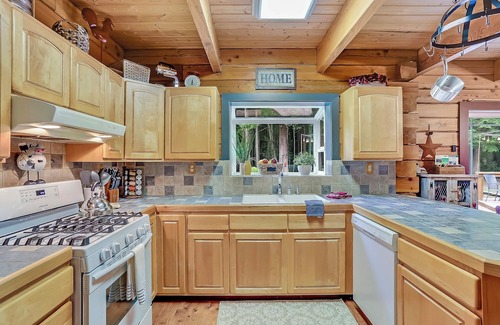 Forks Cabina | Quintessential Pacific Northwest Experience