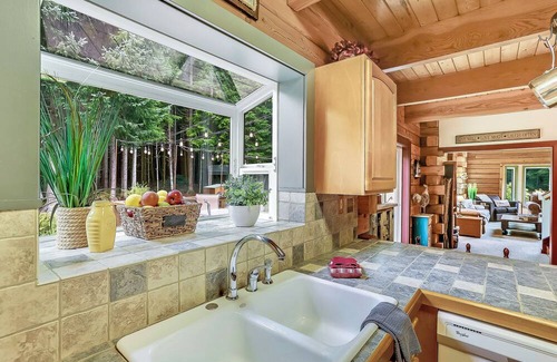 Forks Cabina | Quintessential Pacific Northwest Experience
