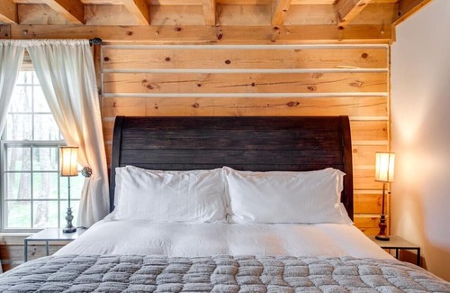 Fairview Cabina | Whispering Woods Lodge: 3BR*Pool Table*7 Acres*